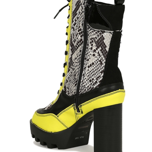 BAMBOOWomen Panel Lace-Up Chunky Platform… - Picture 4 of 16